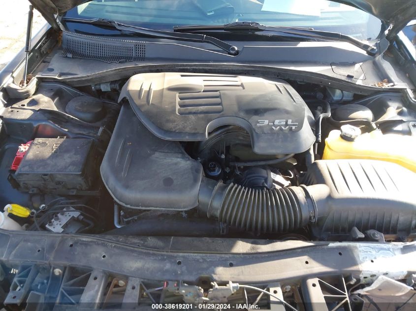 2016 CHRYSLER 300 300C - 2C3CCAKG4GH344185