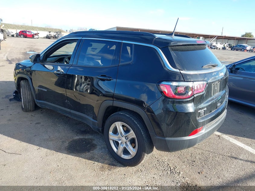 VIN 3C4NJDBN2PT532950 2023 JEEP COMPASS LATITUDE 4X4