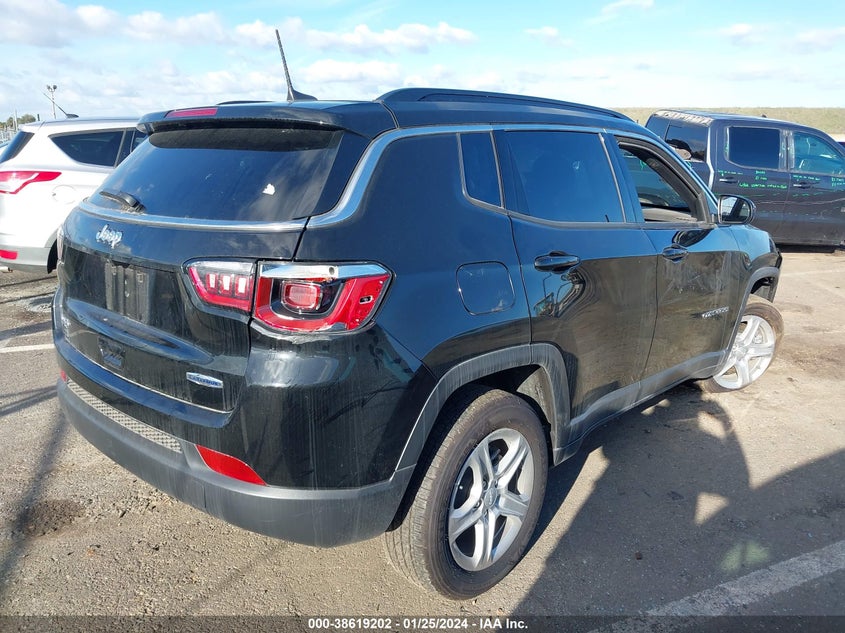 VIN 3C4NJDBN2PT532950 2023 JEEP COMPASS LATITUDE 4X4