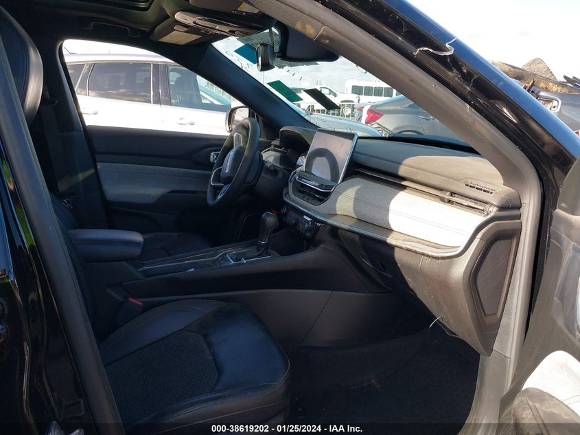 VIN 3C4NJDBN2PT532950 2023 JEEP COMPASS LATITUDE 4X4