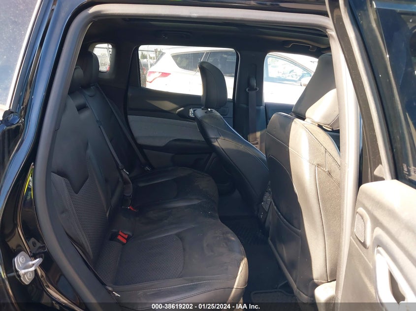VIN 3C4NJDBN2PT532950 2023 JEEP COMPASS LATITUDE 4X4