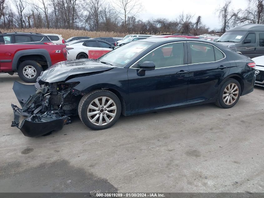 2018 TOYOTA CAMRY LE - JTNB11HK0J3030113