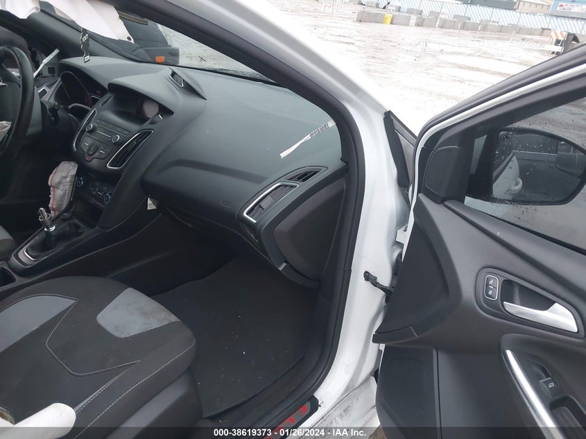 VIN 1FADP3L9XJL289371 2018 FORD FOCUS ST