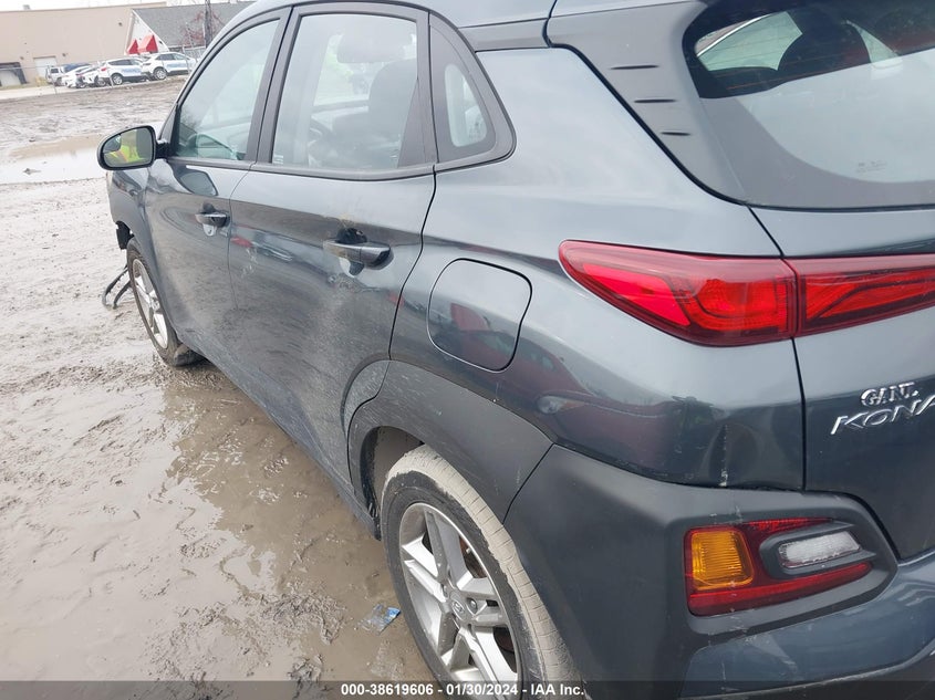 VIN KM8K12AA0MU647582 2021 HYUNDAI KONA SE