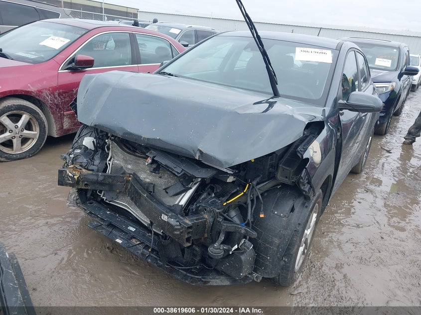 VIN KM8K12AA0MU647582 2021 HYUNDAI KONA SE