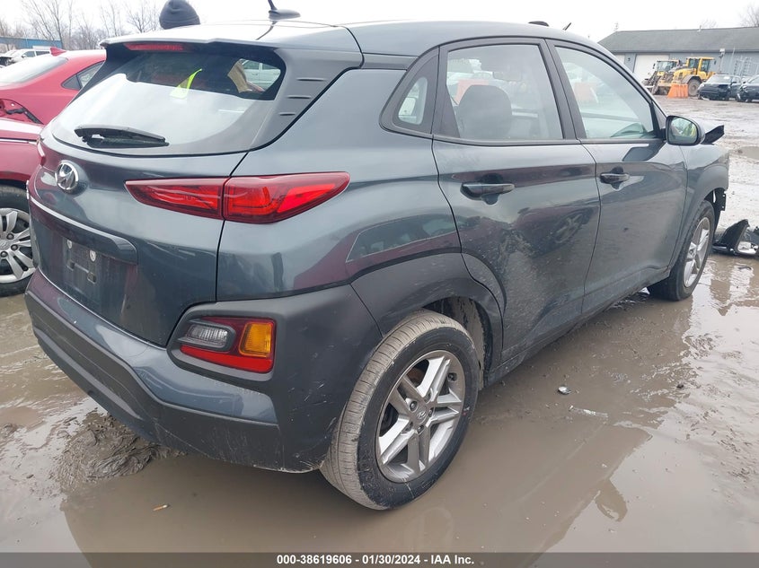 VIN KM8K12AA0MU647582 2021 HYUNDAI KONA SE