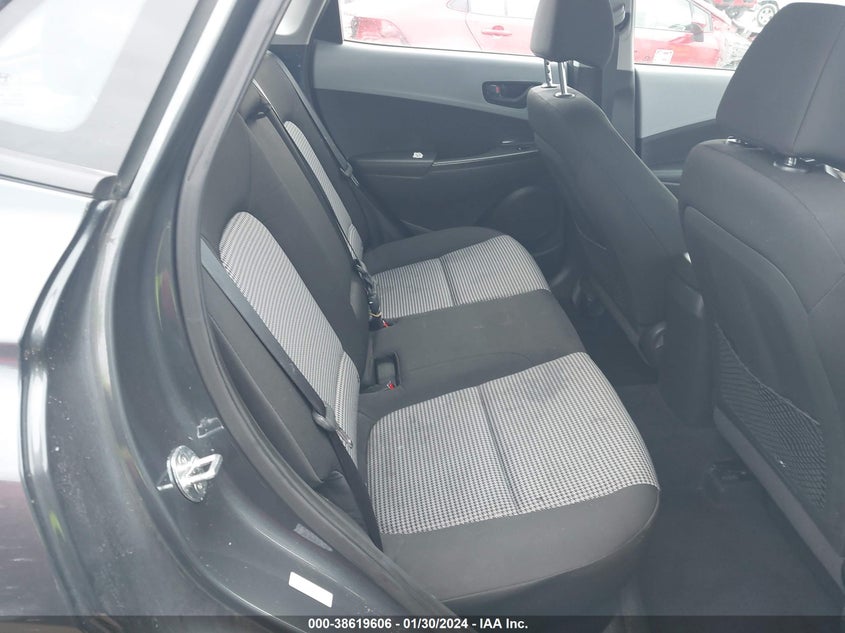 VIN KM8K12AA0MU647582 2021 HYUNDAI KONA SE