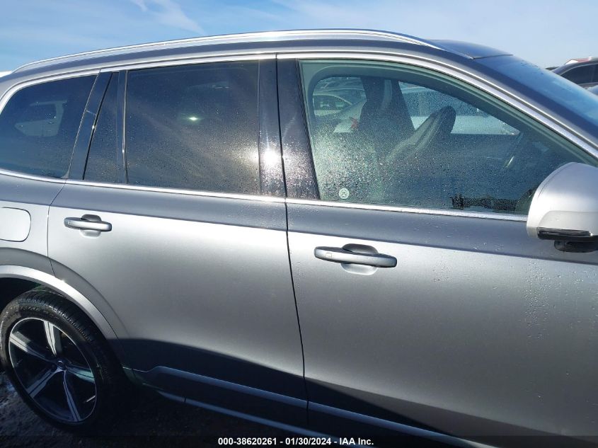 2016 VOLVO XC90 T6 R-DESIGN - YV4A22PM6G1060479
