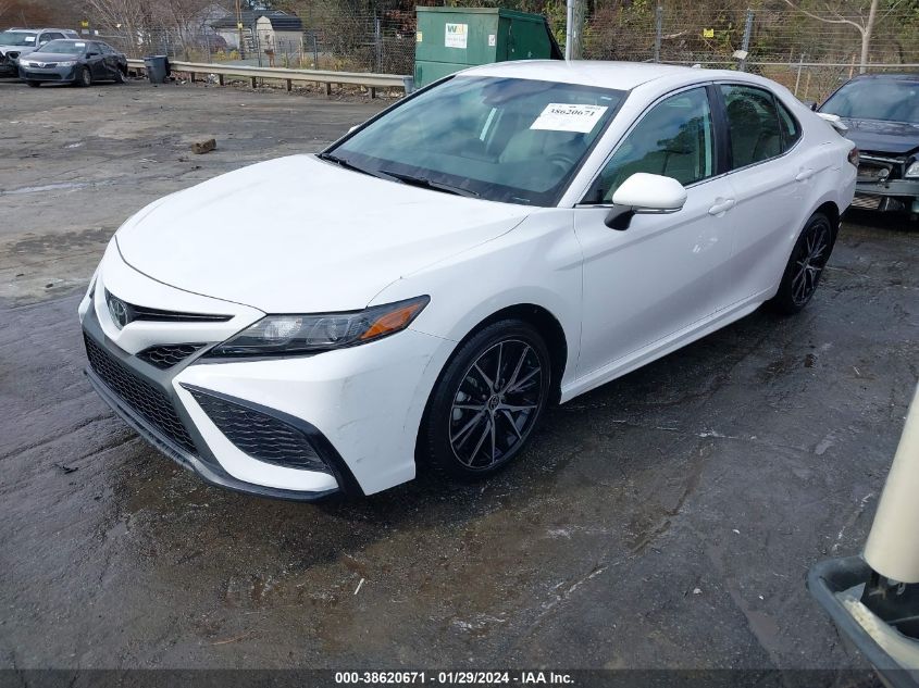 2022 TOYOTA CAMRY SE - 4T1G11AK1NU045641