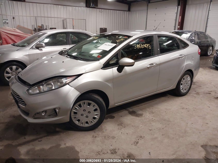 VIN 3FADP4AJ0JM113303 2018 FORD FIESTA S