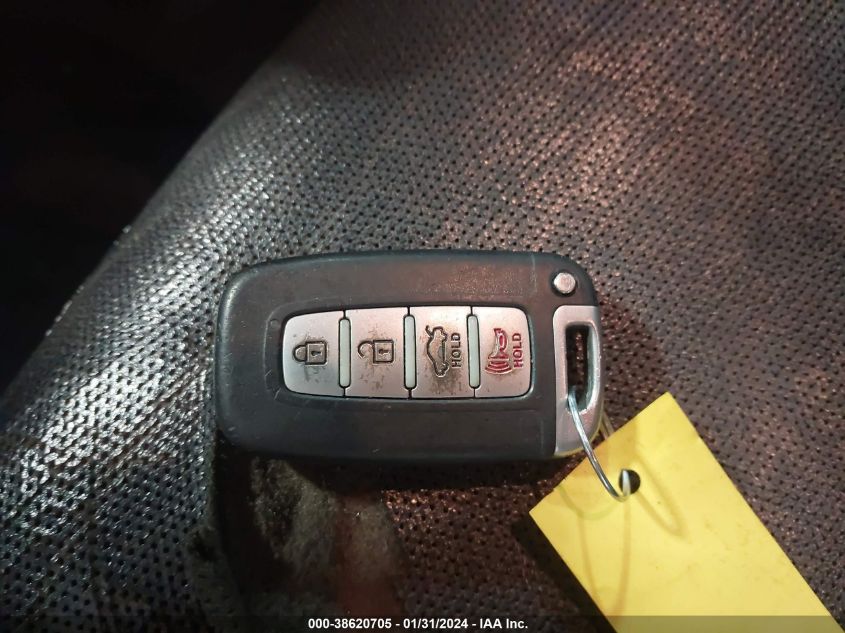 2013 HYUNDAI ELANTRA SE - KMHDH6AE7DU003530