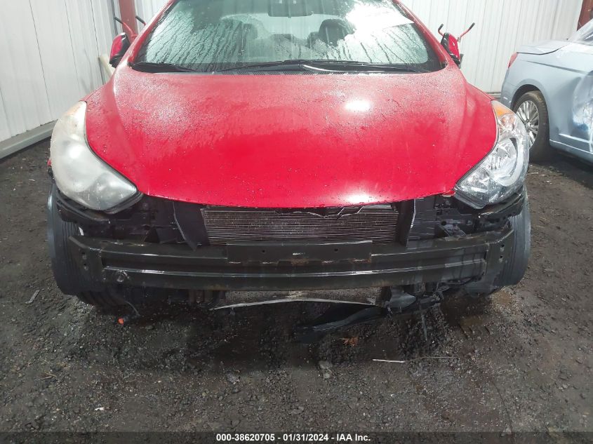 2013 HYUNDAI ELANTRA SE - KMHDH6AE7DU003530