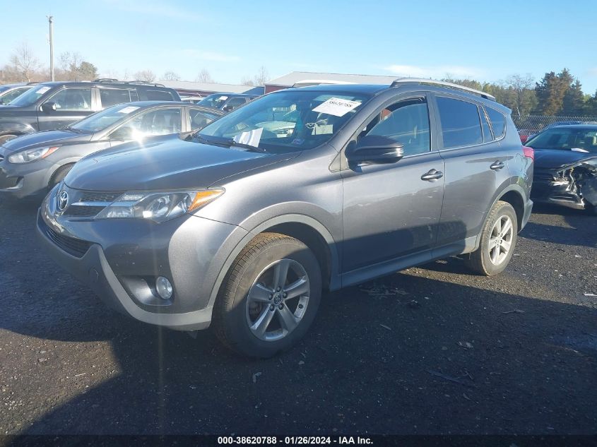 2015 TOYOTA RAV4 XLE - JTMRFREV0FD157804