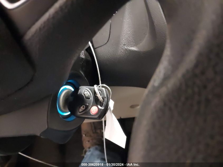 2017 FORD FOCUS SE - 1FADP3F2XHL268061