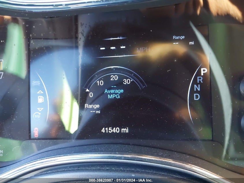 VIN 1C4RJFAG2KC784511 2019 JEEP GRAND CHEROKEE UPLAND 4X4