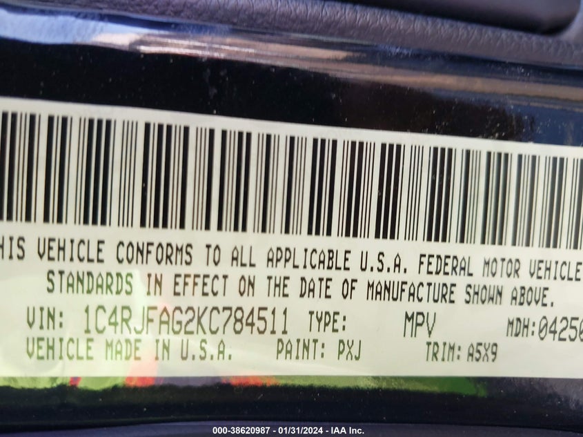 VIN 1C4RJFAG2KC784511 2019 JEEP GRAND CHEROKEE UPLAND 4X4