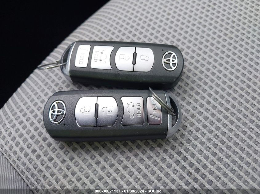 2019 TOYOTA YARIS L/LE/XLE - 3MYDLBYV8KY522129