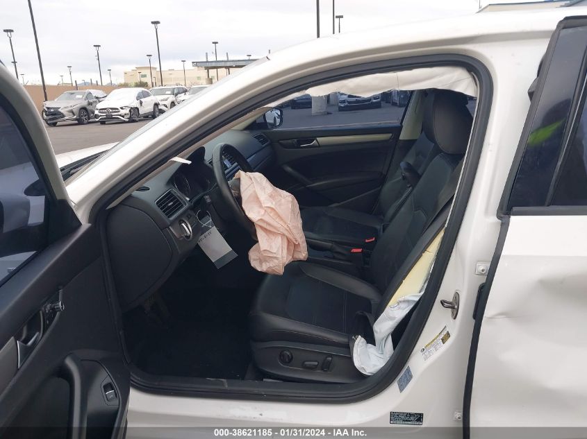 2014 VOLKSWAGEN PASSAT S - 1VWAT7A35EC107867