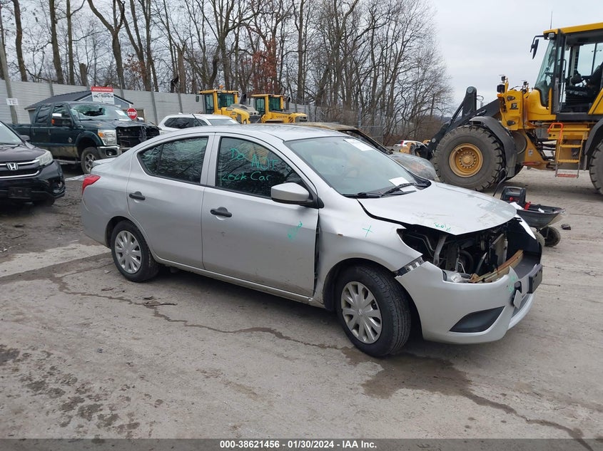 NISSAN VERSA 1.6 S+ 2017