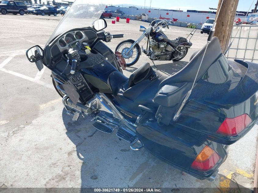 2004 HONDA GL1800 1HFSC47054A300622