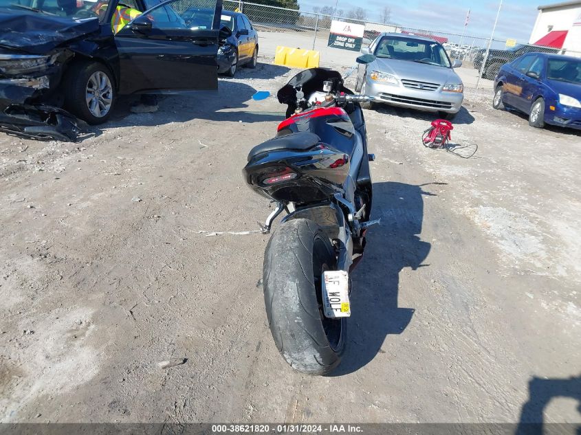 2002 SUZUKI GSX-R1000 JS1GT74A422103652