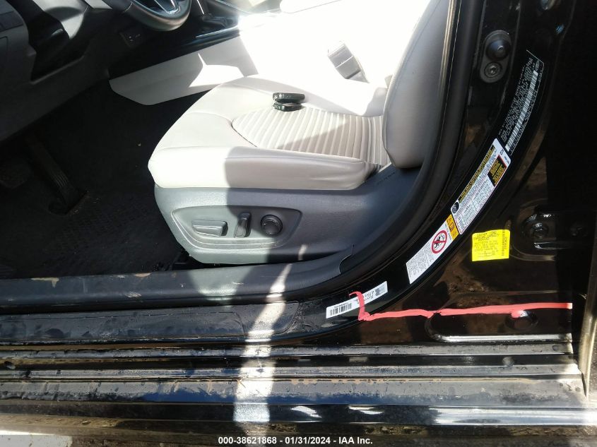 2018 TOYOTA CAMRY SE - 4T1B11HK3JU064329
