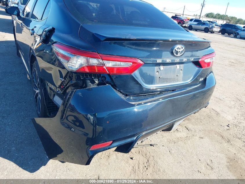 2018 TOYOTA CAMRY SE - 4T1B11HK8JU558587