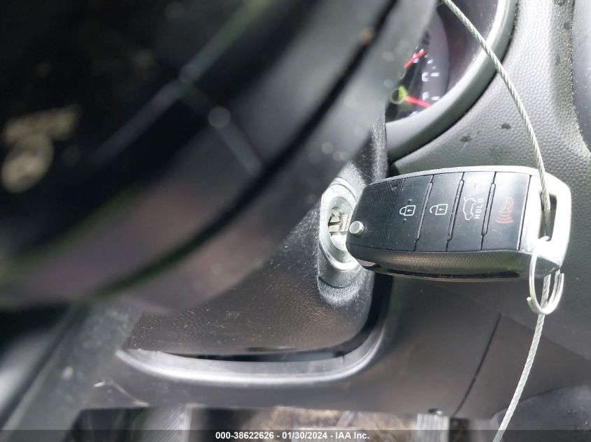 2014 KIA SOUL + - KNDJP3A56E7039282