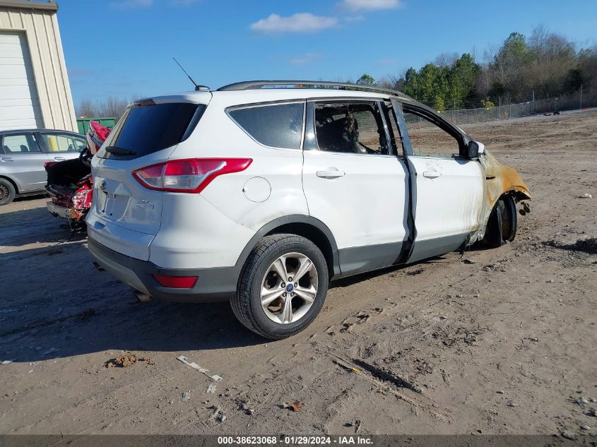 2016 FORD ESCAPE SE - 1FMCU0GXXGUC08812