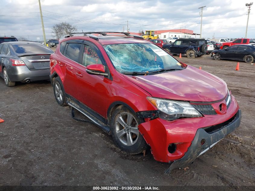 2015 TOYOTA RAV4 XLE - JTMWFREV2FJ032498
