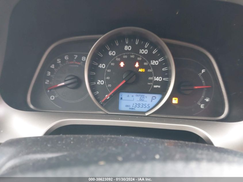 2015 TOYOTA RAV4 XLE - JTMWFREV2FJ032498