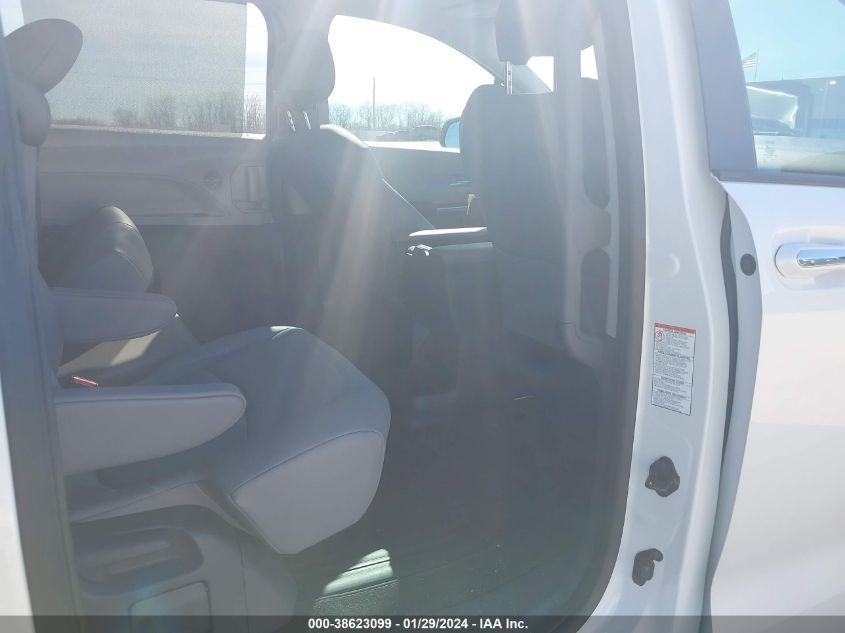 2021 TOYOTA SIENNA XLE - 5TDYRKEC6MS043087