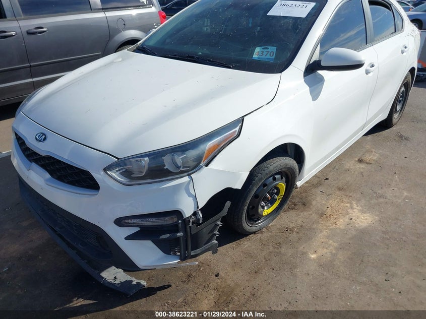 VIN 3KPF24AD4KE005239 2019 KIA FORTE FE