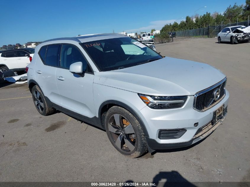 VIN YV4162UK6L2187437 2020 VOLVO XC40 T5 MOMENTUM