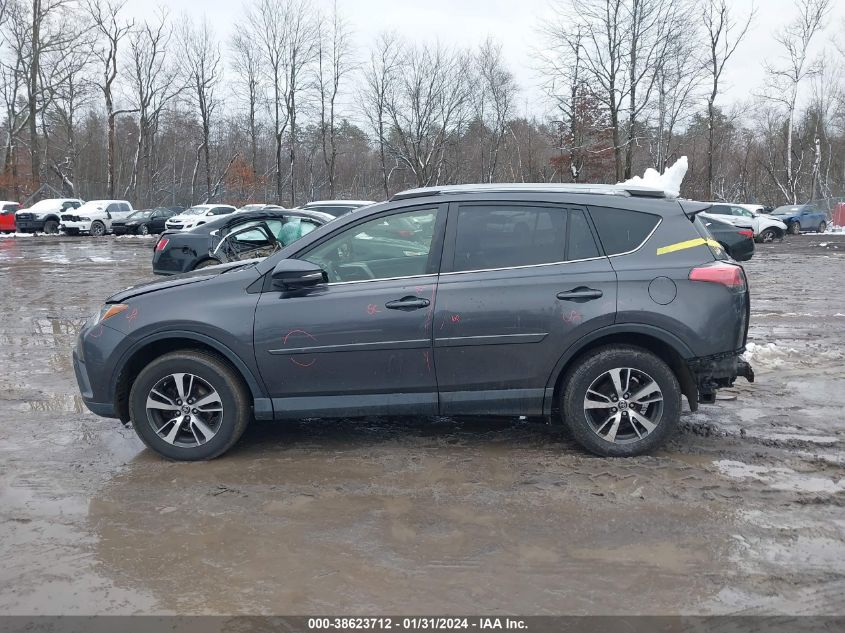 2017 TOYOTA RAV4 XLE - JTMRFREV5HJ137004