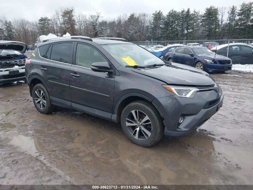 2017 TOYOTA RAV4 XLE - JTMRFREV5HJ137004