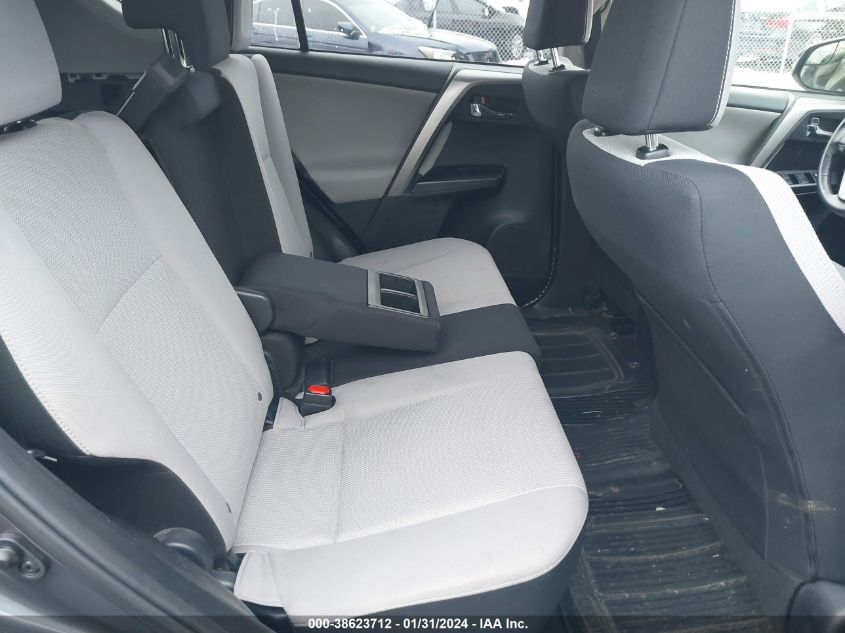 2017 TOYOTA RAV4 XLE - JTMRFREV5HJ137004