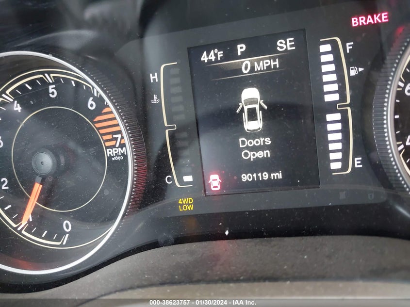 VIN 1C4PJMCB8HW504790 2017 JEEP CHEROKEE LATITUDE