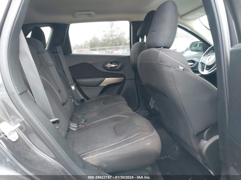 VIN 1C4PJMCB8HW504790 2017 JEEP CHEROKEE LATITUDE