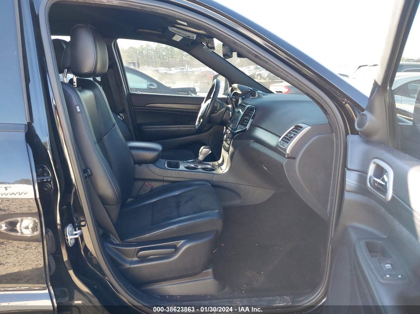 VIN 1C4RJFAG2KC692766 2019 JEEP GRAND CHEROKEE LAREDO