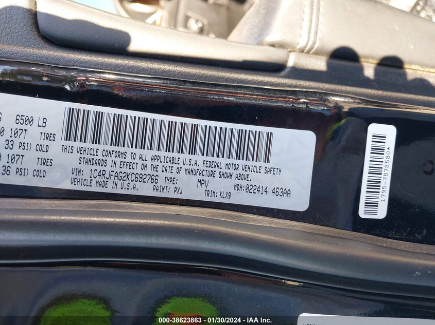 VIN 1C4RJFAG2KC692766 2019 JEEP GRAND CHEROKEE LAREDO