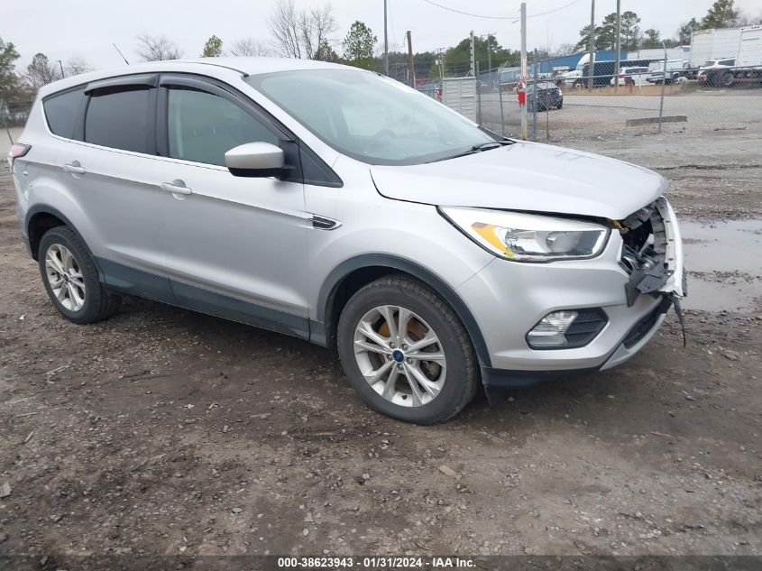 2017 FORD ESCAPE SE - 1FMCU9GD2HUC19752