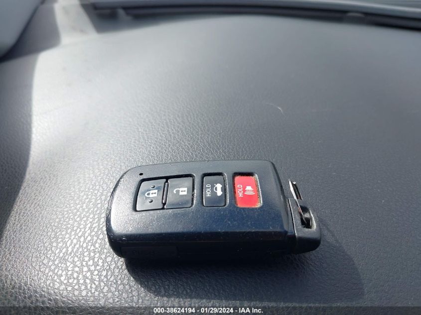 2017 TOYOTA COROLLA SE - 2T1BURHE0HC935084