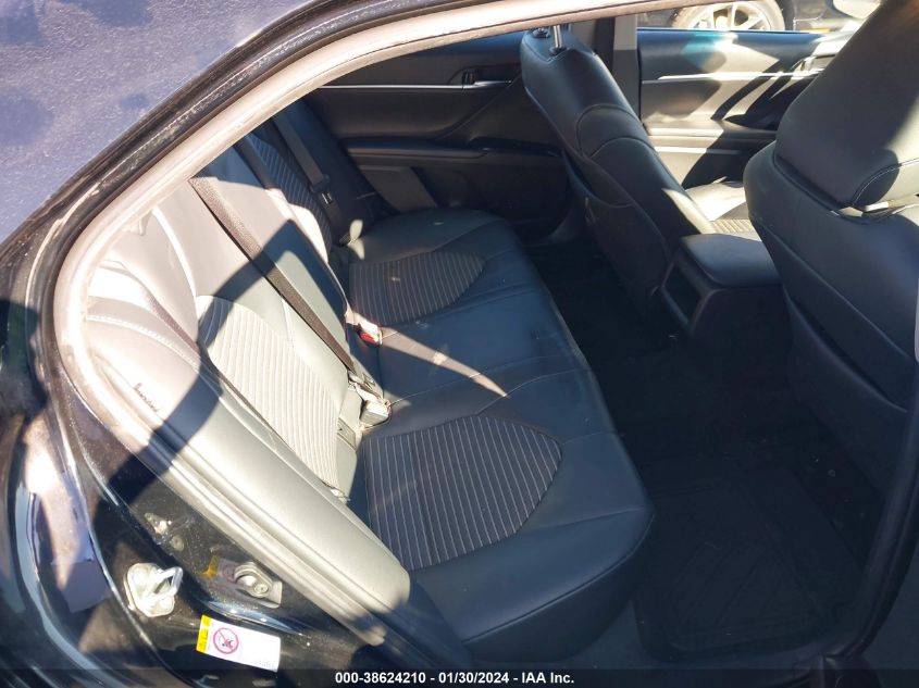 2018 TOYOTA CAMRY L/LE/XLE/SE/XSE - 4T1B11HK5JU147065