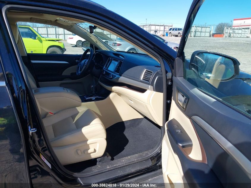 2019 TOYOTA HIGHLANDER XLE - 5TDKZRFH7KS555673