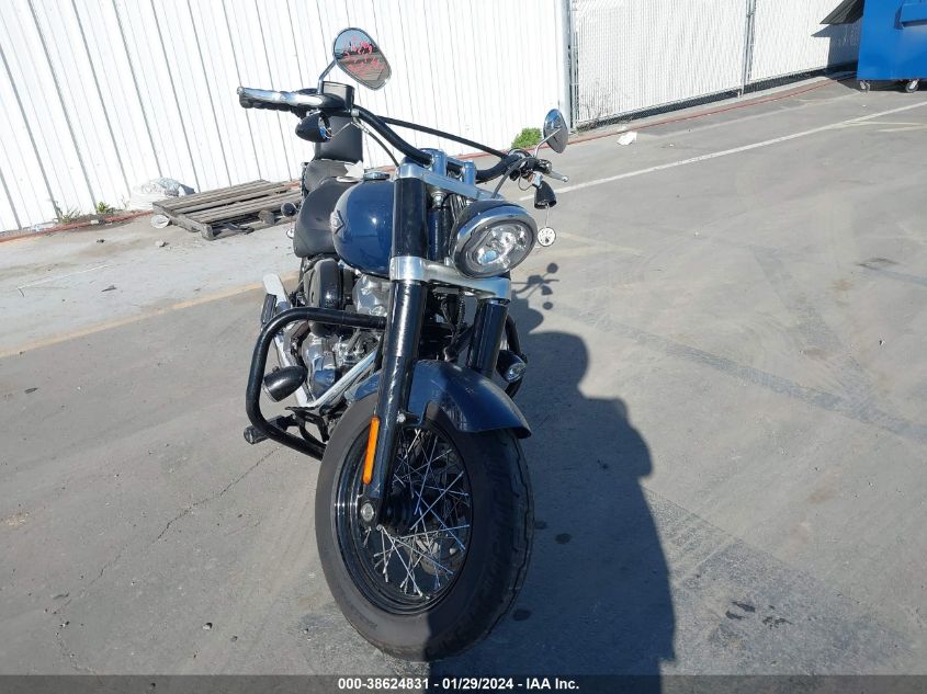 2019 HARLEY-DAVIDSON FLSL - 1HD1YDJ68KB034412