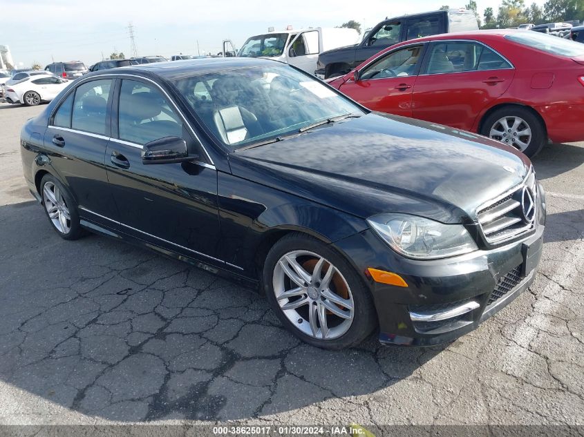 2013 MERCEDES-BENZ C 250 LUXURY/SPORT - WDDGF4HB4DR268213