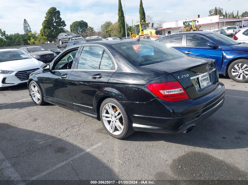 2013 MERCEDES-BENZ C 250 LUXURY/SPORT - WDDGF4HB4DR268213