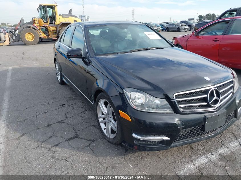 2013 MERCEDES-BENZ C 250 LUXURY/SPORT - WDDGF4HB4DR268213