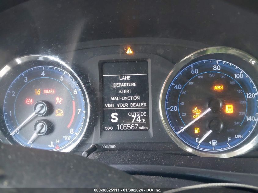 2019 TOYOTA COROLLA LE - 5YFBURHE4KP941395